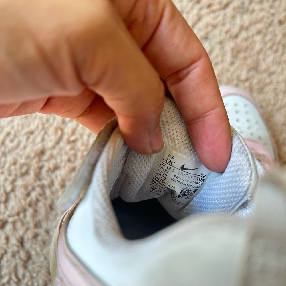 Nike | Court Borough Low 2 in Pink - Picture 5 of 8